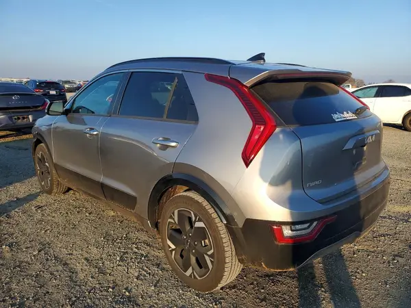 KNDCT3L15P5042395 2023 KIA NIRO - Image 2