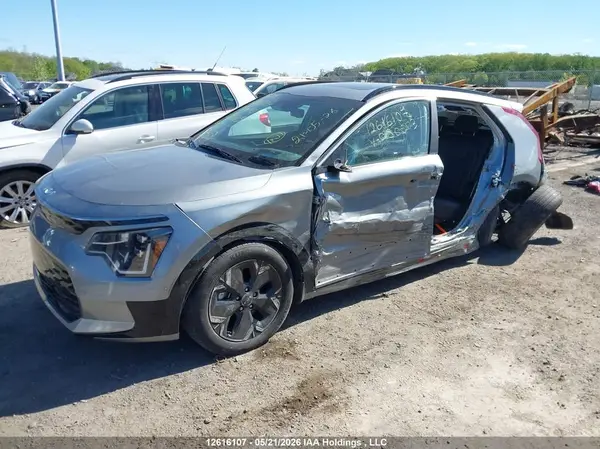 KNDCT3L15R5080003 2024 KIA NIRO - Image 2