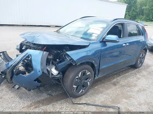 KNDCT3L15R5116983 2024 KIA NIRO - Image 2