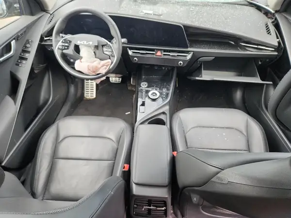 KNDCT3L16P5043281 2023 KIA NIRO - Image 8