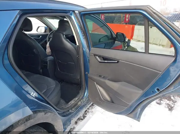 KNDCT3L16P5060999 2023 KIA NIRO - Image 8