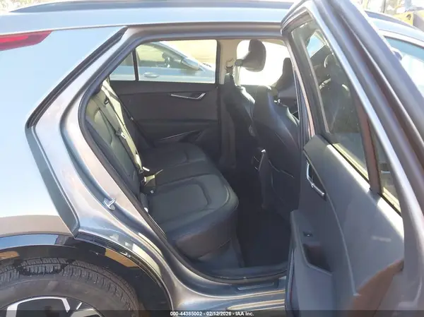 KNDCT3L16R5109931 2024 KIA NIRO - Image 8