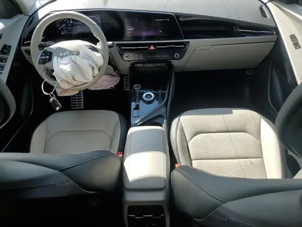 KNDCT3L16R5114093 2024 KIA NIRO - Image 8