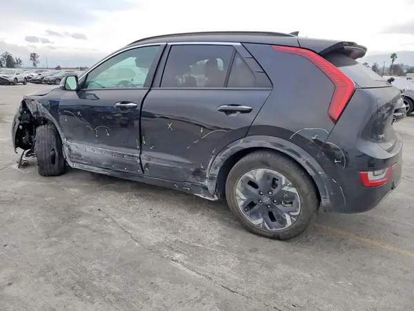 KNDCT3L16S5143194 2025 KIA NIRO - Image 2