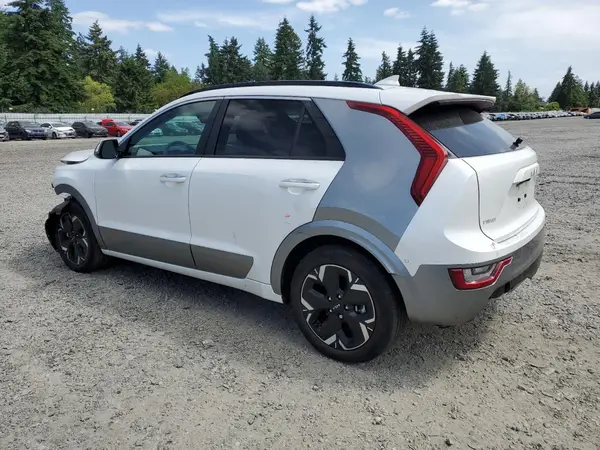 KNDCT3L17P5014193 2023 KIA NIRO - Image 2