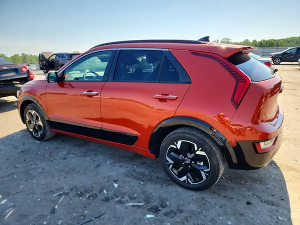 KNDCT3L17P5022715 2023 KIA NIRO - Image 2