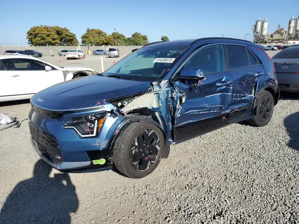 KNDCT3L18P5022349 2023 KIA NIRO - Image 1