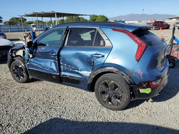 KNDCT3L18P5022349 2023 KIA NIRO - Image 2