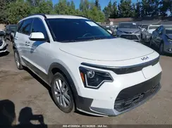 KNDCT3L18P5047042 2023 KIA NIRO