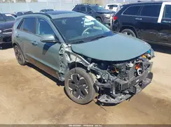 KNDCT3L18P5059045 2023 KIA NIRO