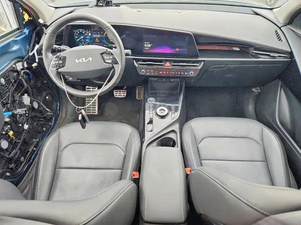 KNDCT3L18P5068361 2023 KIA NIRO - Image 8