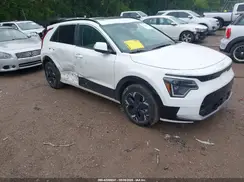 KNDCT3L18R5114581 2024 KIA NIRO
