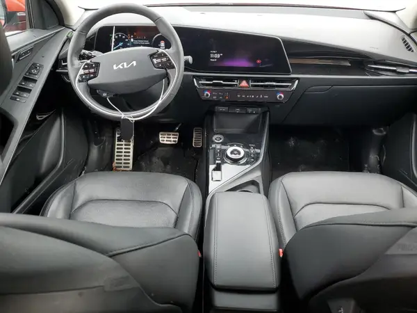 KNDCT3L1XP5018450 2023 KIA NIRO - Image 8