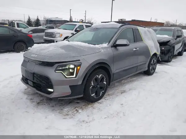 KNDCT3L1XP5054333 2023 KIA NIRO - Image 2