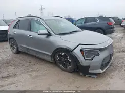 KNDCT3L1XP5060018 2023 KIA NIRO