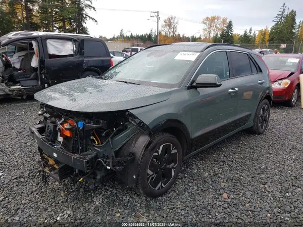 KNDCT3L1XR5095810 2024 KIA NIRO - Image 2