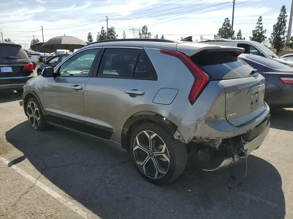 KNDCT3LE0P5043828 2023 KIA NIRO - Image 2