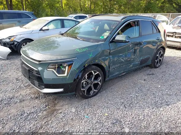 KNDCT3LE0P5045269 2023 KIA NIRO - Image 2