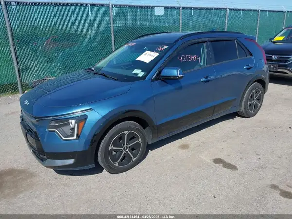 KNDCT3LE0P5061245 2023 KIA NIRO - Image 2