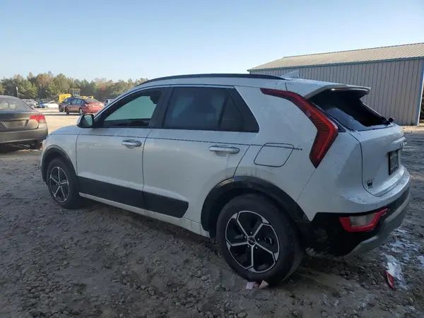 KNDCT3LE0R5137940 2024 KIA NIRO - Image 2