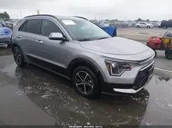 KNDCT3LE0S5275824 2025 KIA NIRO