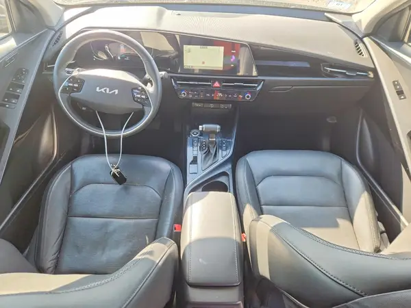 KNDCT3LE1P5037133 2023 KIA NIRO - Image 8