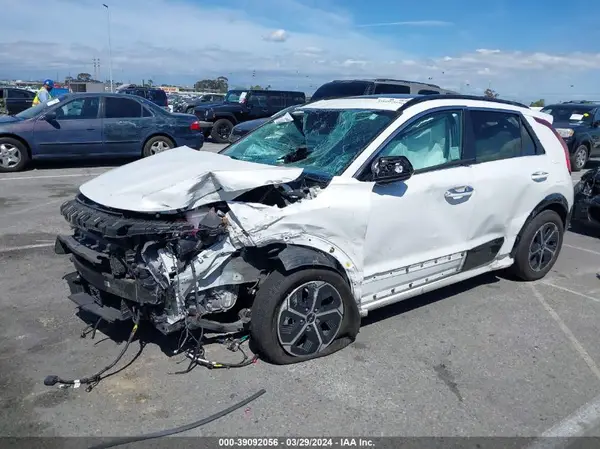KNDCT3LE2P5058783 2023 KIA NIRO - Image 2