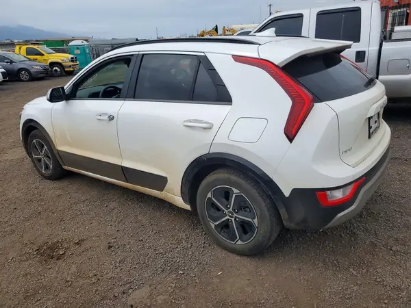 KNDCT3LE2R5142251 2024 KIA NIRO - Image 2