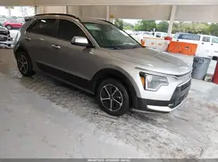 KNDCT3LE3P5035139 2023 KIA NIRO