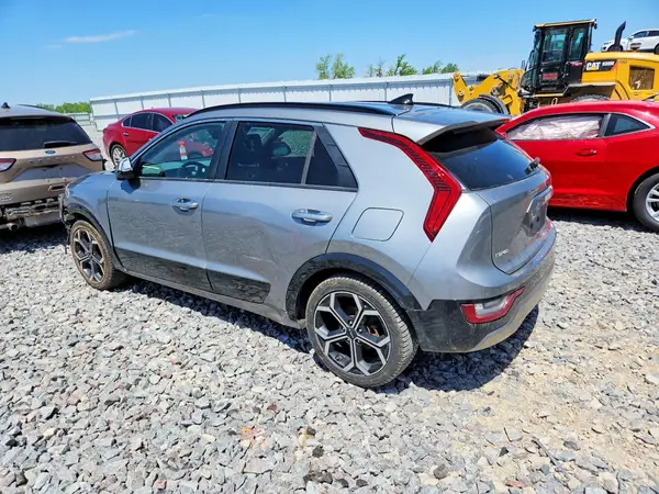 KNDCT3LE3P5040440 2023 KIA NIRO - Image 2