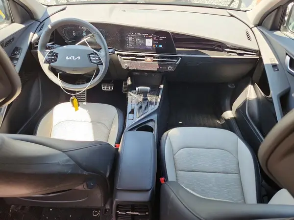 KNDCT3LE3P5040440 2023 KIA NIRO - Image 8