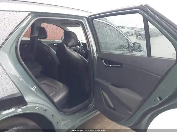 KNDCT3LE3P5061126 2023 KIA NIRO - Image 8