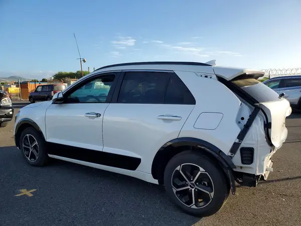 KNDCT3LE3P5107201 2023 KIA NIRO - Image 2