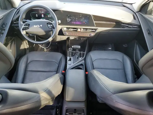 KNDCT3LE3P5107201 2023 KIA NIRO - Image 8