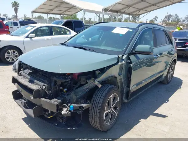 KNDCT3LE3R5136104 2024 KIA NIRO - Image 2