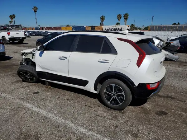 KNDCT3LE3R5157258 2024 KIA NIRO - Image 2