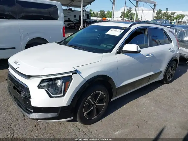 KNDCT3LE3S5219148 2025 KIA NIRO - Image 2