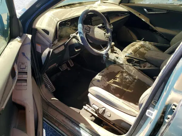 KNDCT3LE4P5038972 2023 KIA NIRO - Image 8