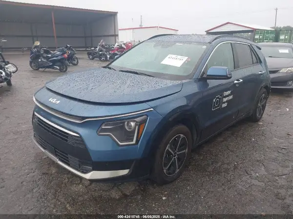 KNDCT3LE4P5040608 2023 KIA NIRO - Image 2