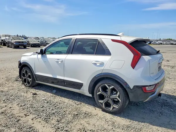 KNDCT3LE4P5061507 2023 KIA NIRO - Image 2
