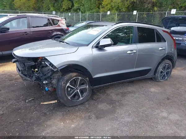 KNDCT3LE4P5086701 2023 KIA NIRO - Image 2