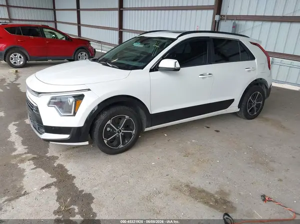 KNDCT3LE4R5129579 2024 KIA NIRO - Image 2