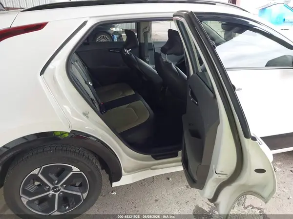 KNDCT3LE4R5129579 2024 KIA NIRO - Image 8