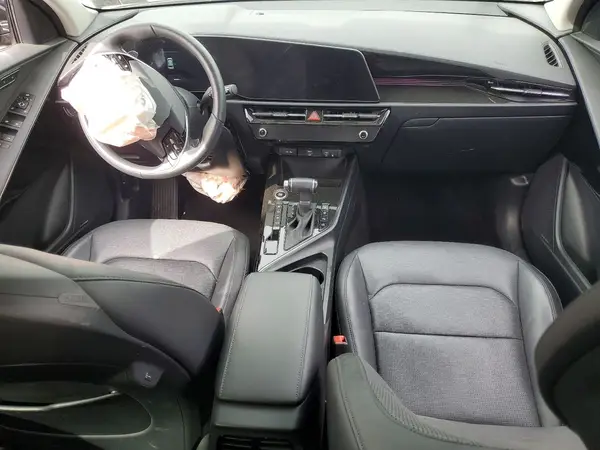 KNDCT3LE5P5065677 2023 KIA NIRO - Image 8