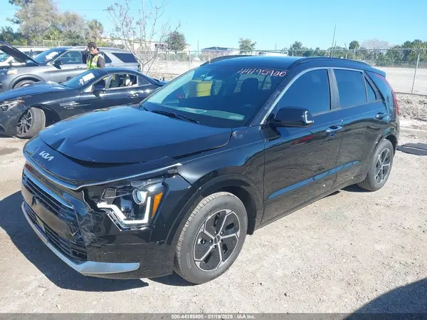 KNDCT3LE5P5103070 2023 KIA NIRO - Image 2