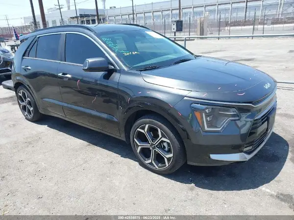 KNDCT3LE5R5131583 2024 KIA NIRO - Image 1