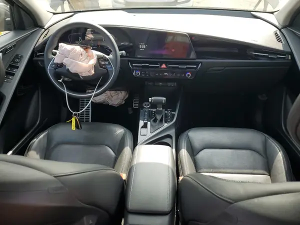 KNDCT3LE6P5042182 2023 KIA NIRO - Image 8