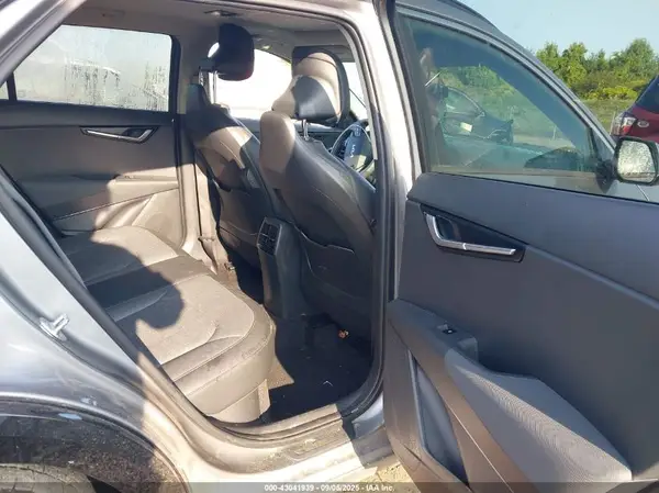 KNDCT3LE6P5060827 2023 KIA NIRO - Image 8
