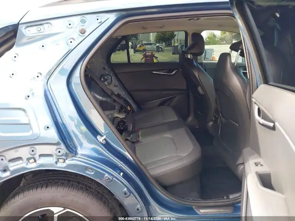 KNDCT3LE6S5277397 2025 KIA NIRO - Image 8