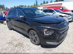 KNDCT3LE7P5036648 2023 KIA NIRO
